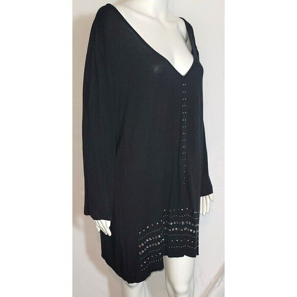 B.L.E.U. Women's Metal Accents Long Sleeve Black Blouse Size 26/28 - Picture 2 of 11